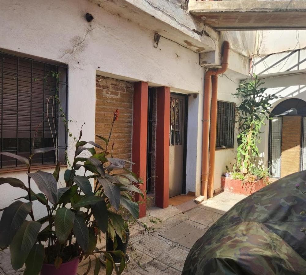 OPPORTUNITY!!! COMMERCIAL SPACES + 3 APARTMENTS FOR SALE