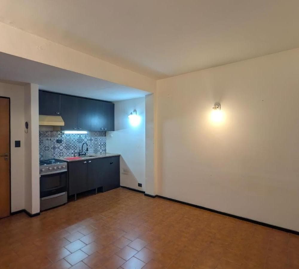 Mitre 200