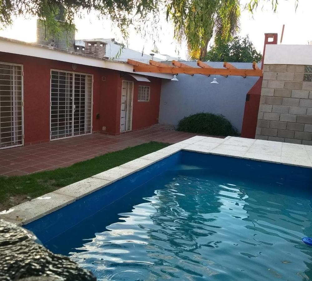 2-Bedroom House in the Centro Neighborhood of Villa Allende