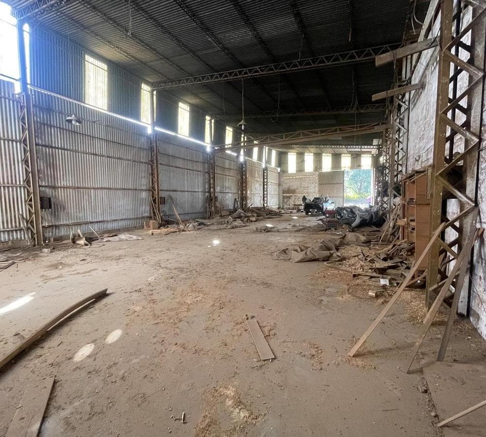 WAREHOUSE FOR SALE ON AVENIDA JAPON - GREAT OPPORTUNITY
