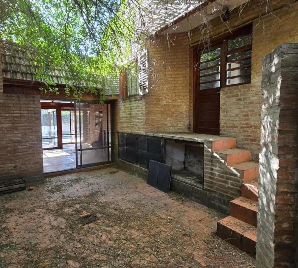 House for Sale in the Jardín Espinosa Neighborhood