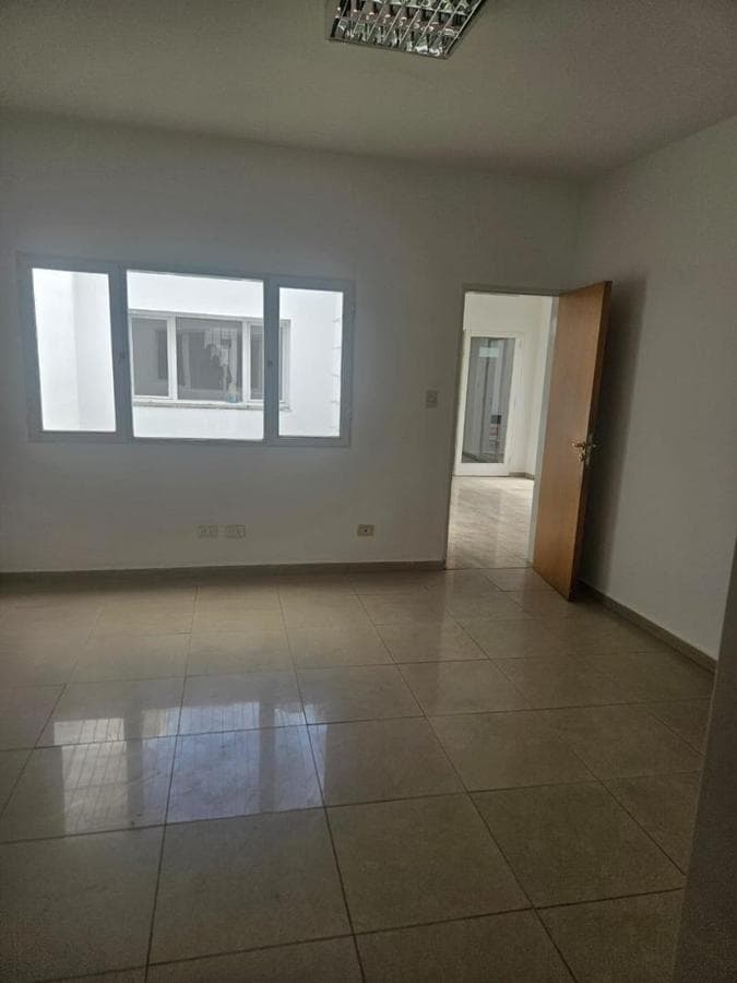 OFFICES FOR RENT IN A GREAT LOCATION - NO MAINTENANCE FEES