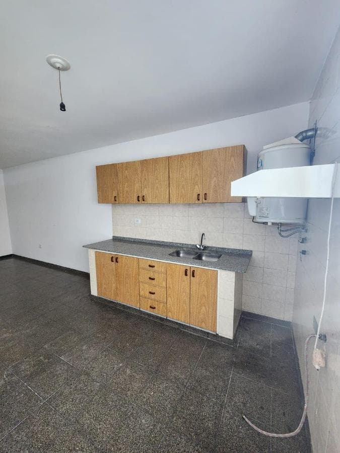 COMFORTABLE AND FUNCTIONAL APARTMENT