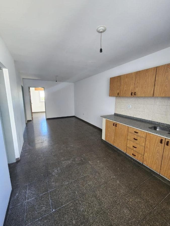 COMFORTABLE AND FUNCTIONAL APARTMENT