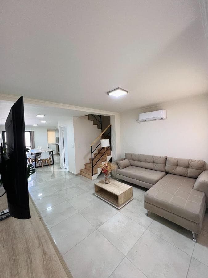 Duplex for sale. 3 bedrooms with a terrace. Housing MIRALEJOS 17