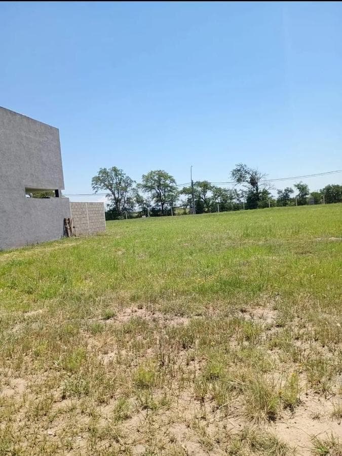 Land for Sale in Cuestas de Manantiales