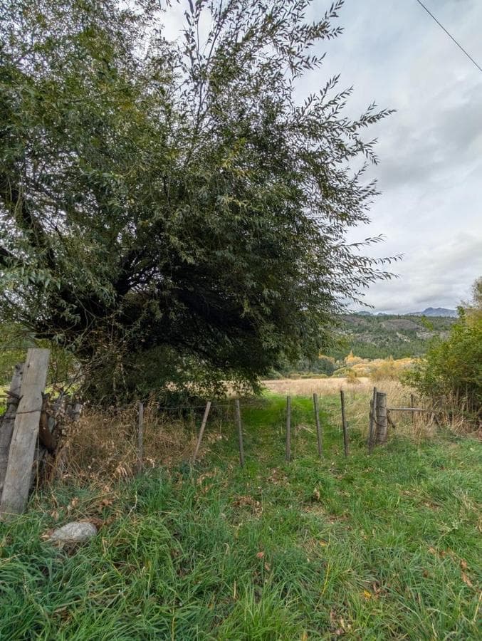 1.8-hectare plot along Route 40 - El Hoyo, Chubut