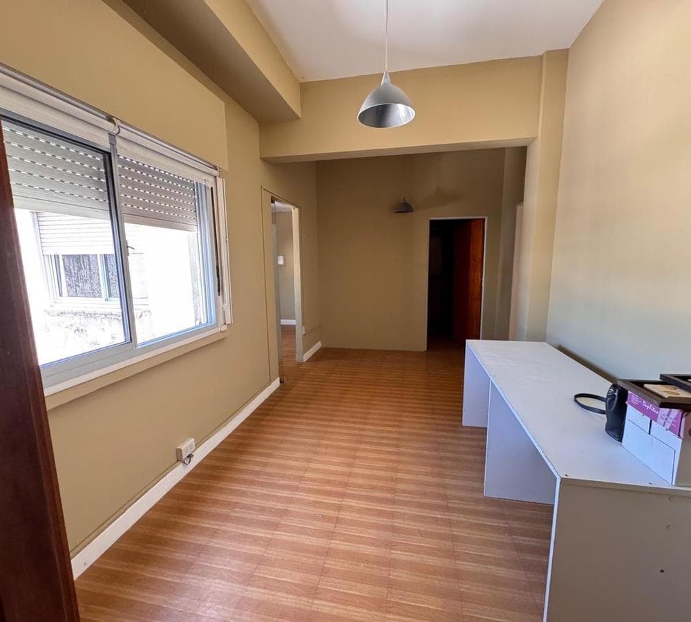OFFICES FOR SALE ON PASAJE CENTRAL