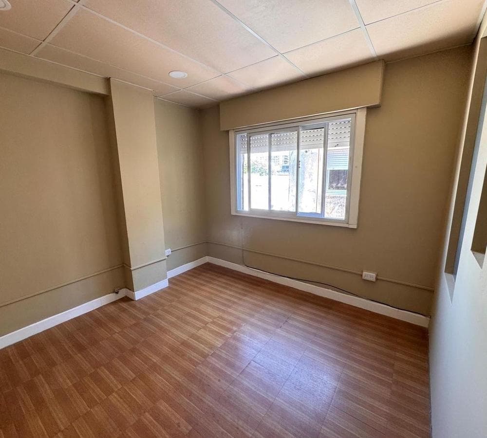 OFFICES FOR SALE ON PASAJE CENTRAL