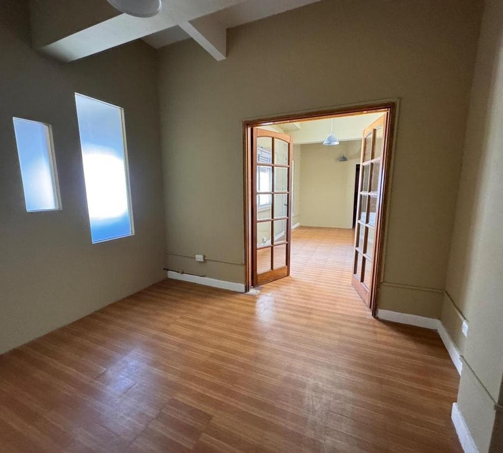 OFFICES FOR SALE ON PASAJE CENTRAL