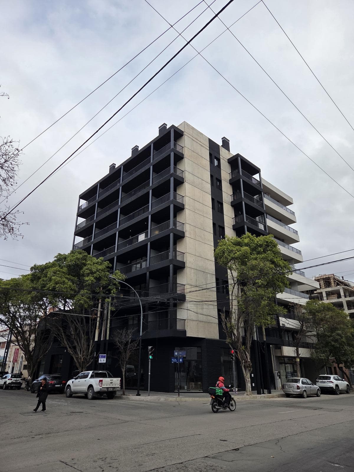 2-BEDROOM APARTMENT IN THE GENERAL PAZ NEIGHBORHOOD