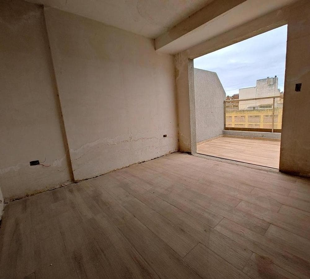FOR SALE: 1-BEDROOM APARTMENT WITH SPACIOUS TERRACE IN A HIGH-END BUILDING