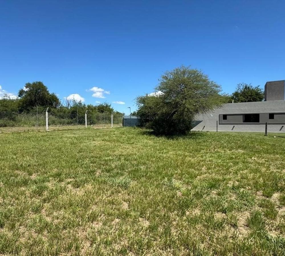 Lot for Sale: 1,000 m², Estancia El Terron, Mendiolaza