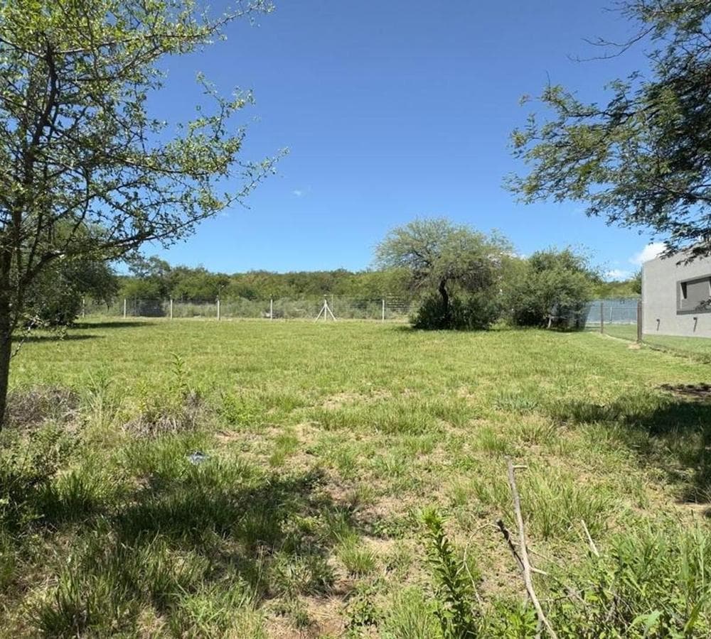 Lot for Sale: 1,000 m², Estancia El Terron, Mendiolaza