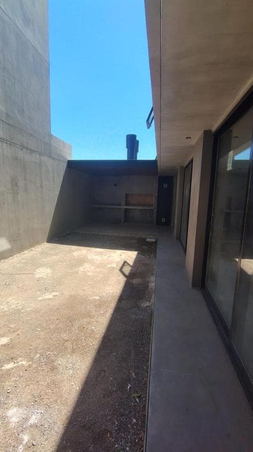 BRAND-NEW 3-BEDROOM DUPLEX FOR SALE IN CHACRAS GREEN