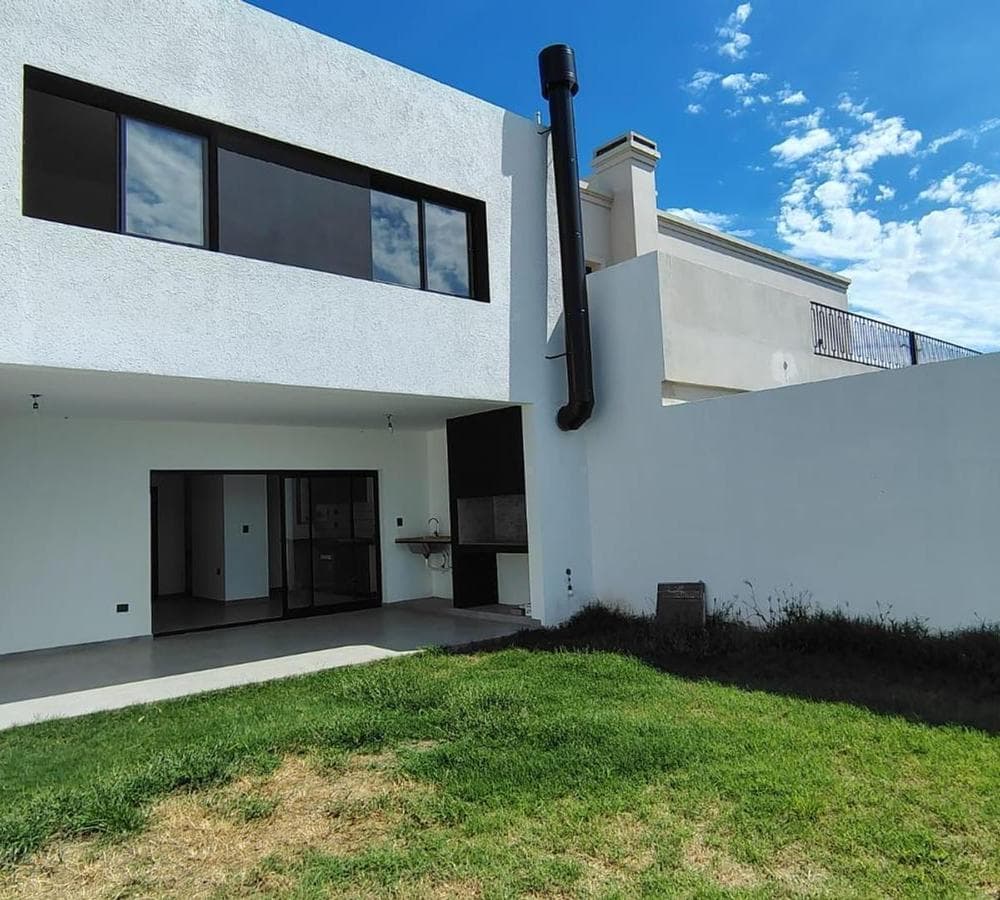 For Sale: Duplex in Urbanization Cordoba, Doctor