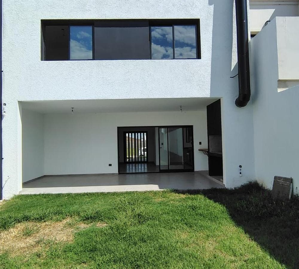 For Sale: Duplex in Urbanization Cordoba, Doctor