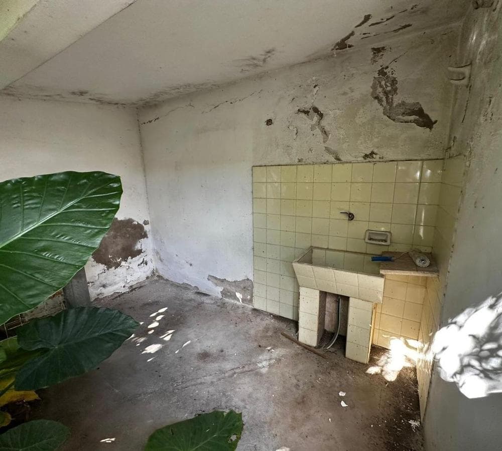 SPACIOUS 3-BEDROOM HOUSE ON AV. CORDILLERA