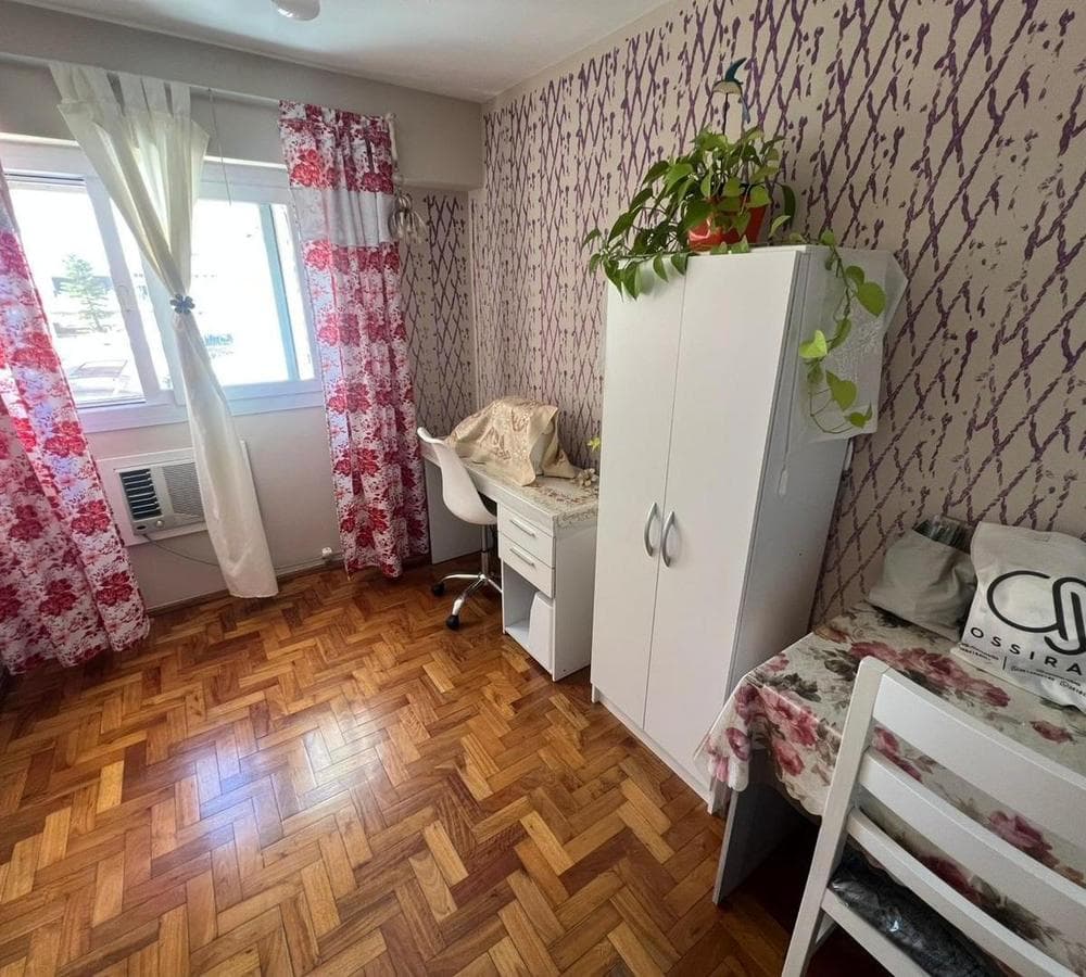 3-Bedroom Apartment • Ideal for Living or as an Investment – Downtown