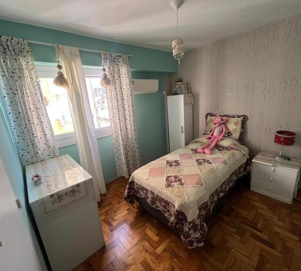 3-Bedroom Apartment • Ideal for Living or as an Investment – Downtown