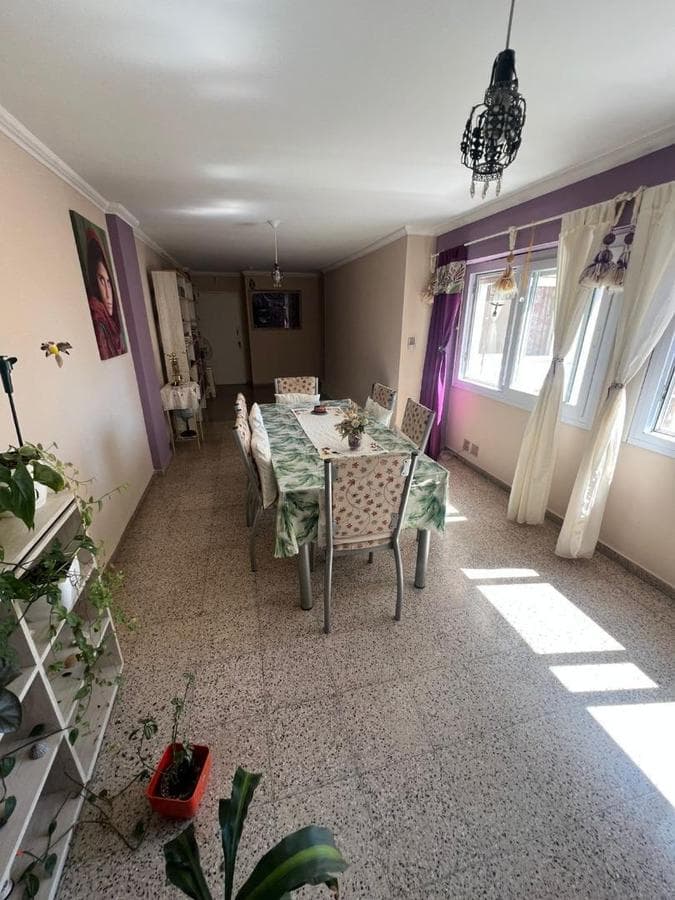 3-Bedroom Apartment • Ideal for Living or as an Investment – Downtown