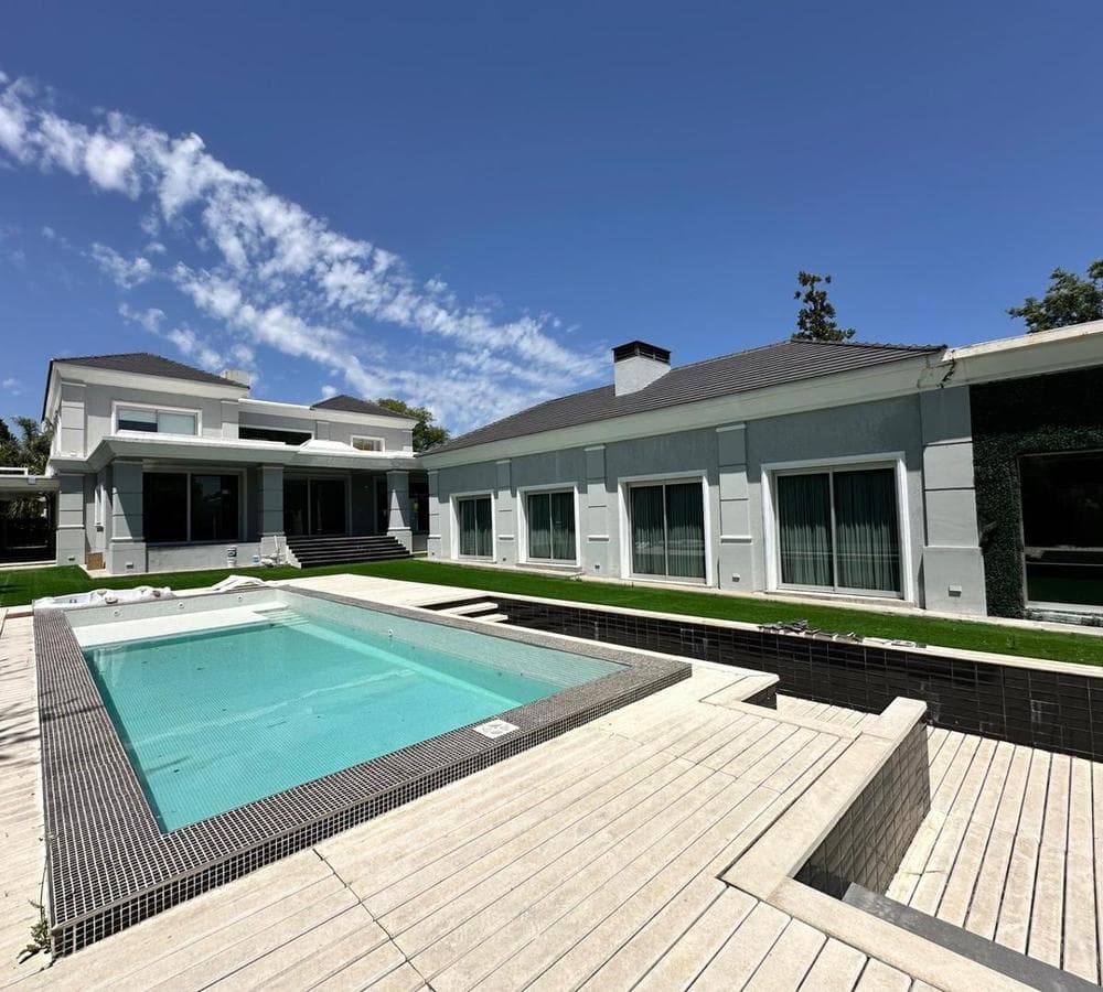 HOUSE FOR SALE IN COUNTRY LAS DELICIAS