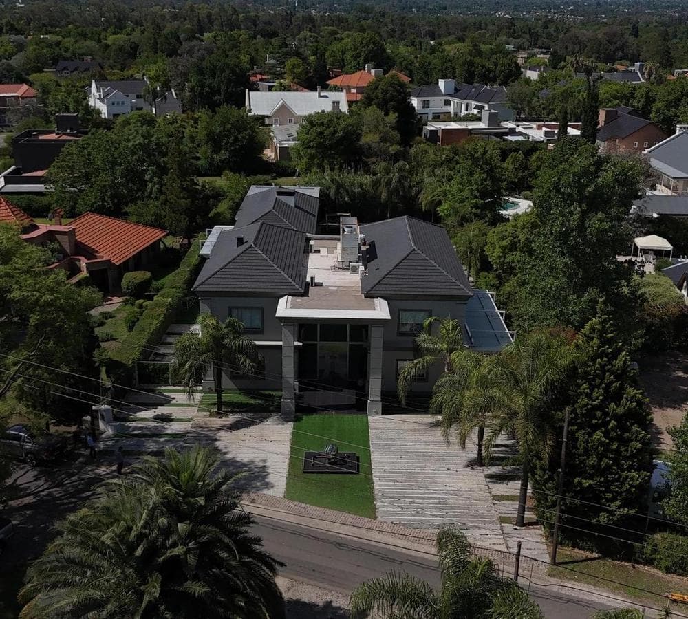 HOUSE FOR SALE IN COUNTRY LAS DELICIAS