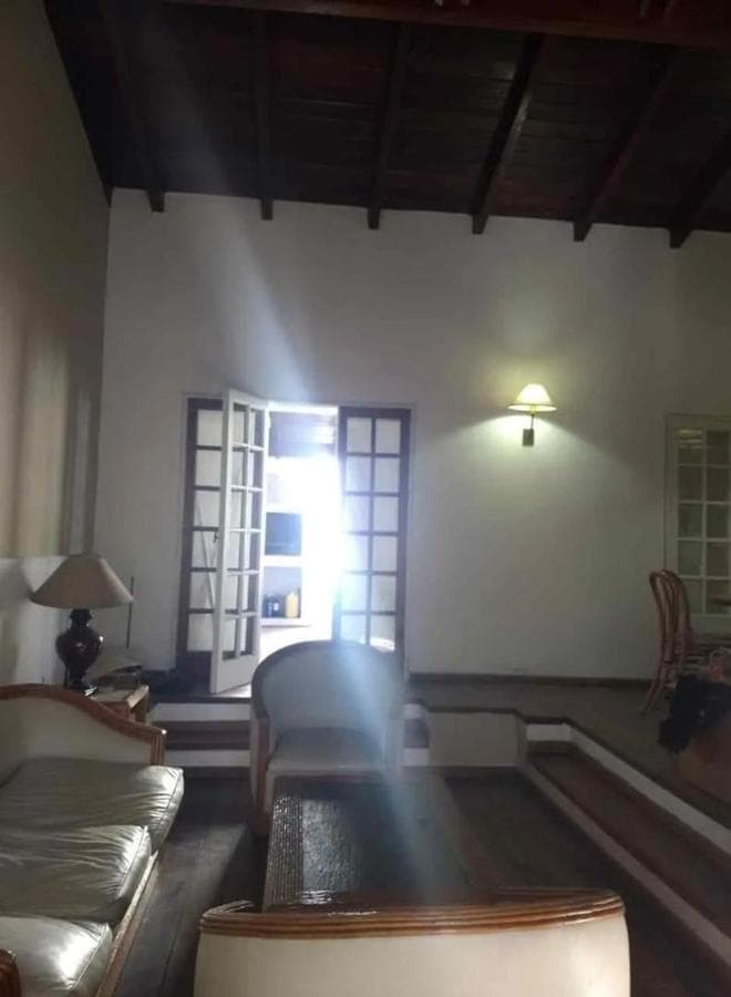 3-BEDROOM HOUSE FOR SALE WITH A POOL, 1 BLOCK FROM RICCHIERI AVENUE