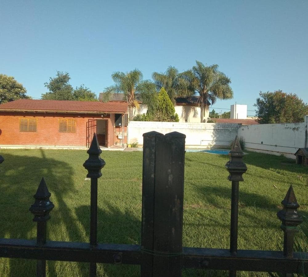 FOR SALE: HOUSE AND LAND — BUSINESS OPPORTUNITY — ARGUELLO