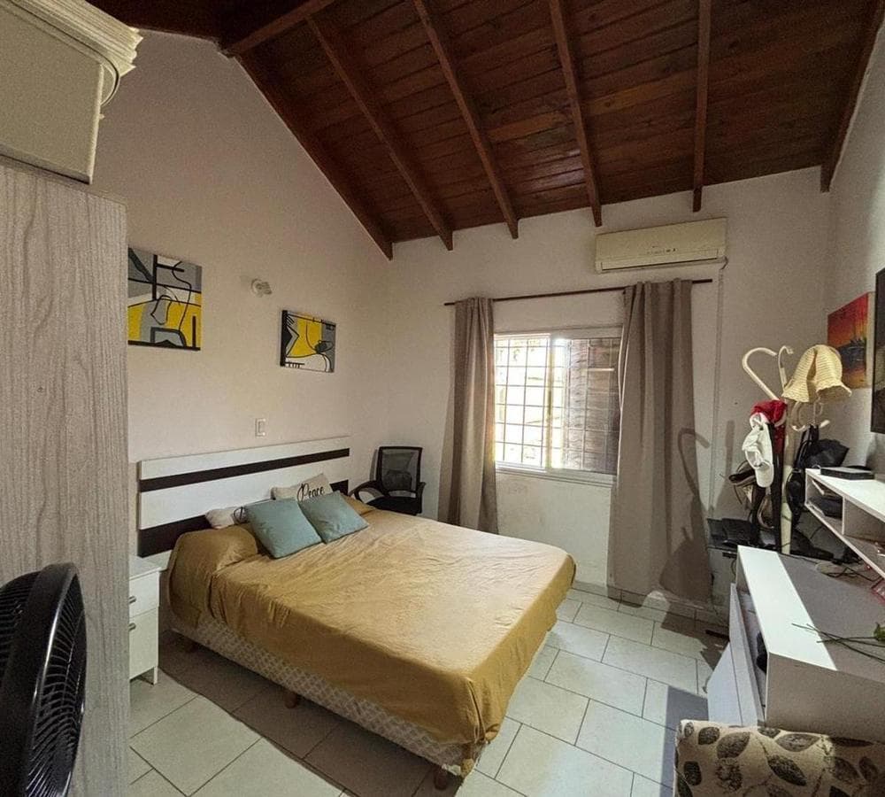 3-BEDROOM HOUSE FOR SALE IN LOS BOULEVARES