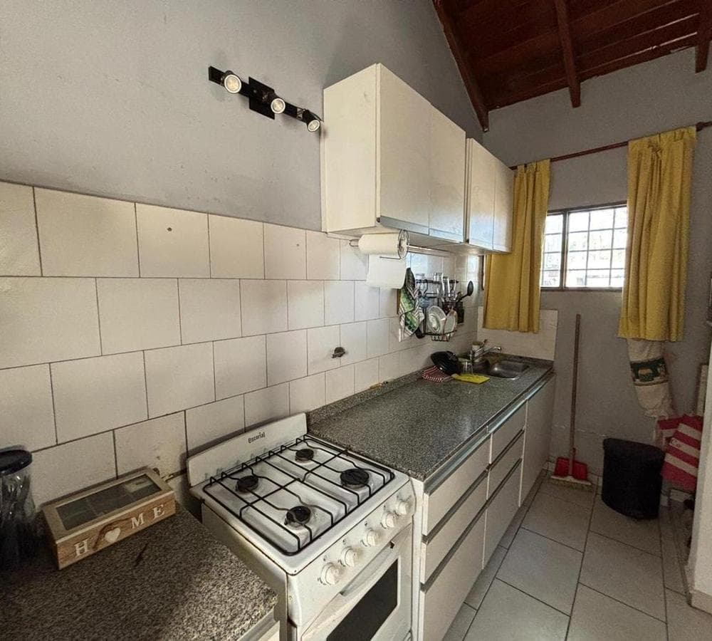 3-BEDROOM HOUSE FOR SALE IN LOS BOULEVARES
