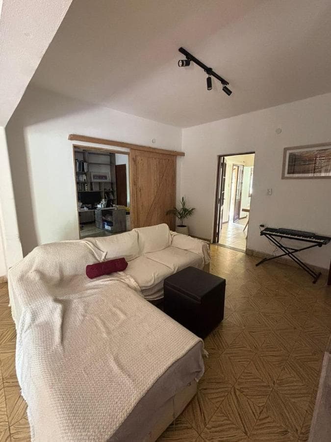 HOUSE FOR SALE IN THE GRANJA DE FUNES NEIGHBORHOOD