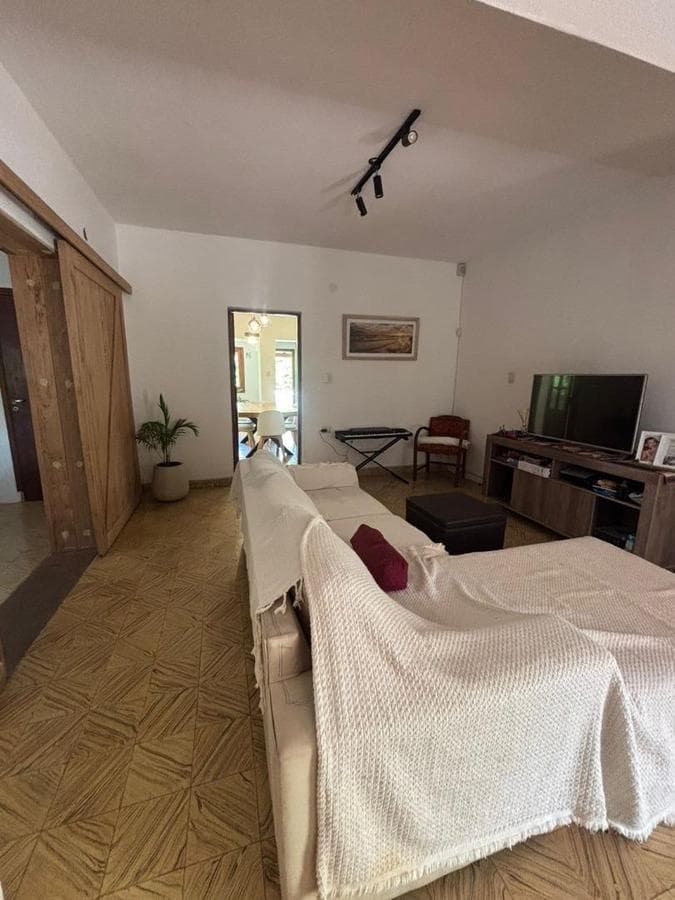 HOUSE FOR SALE IN THE GRANJA DE FUNES NEIGHBORHOOD