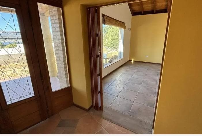 HOUSE IN VILLA DEL LAGO
