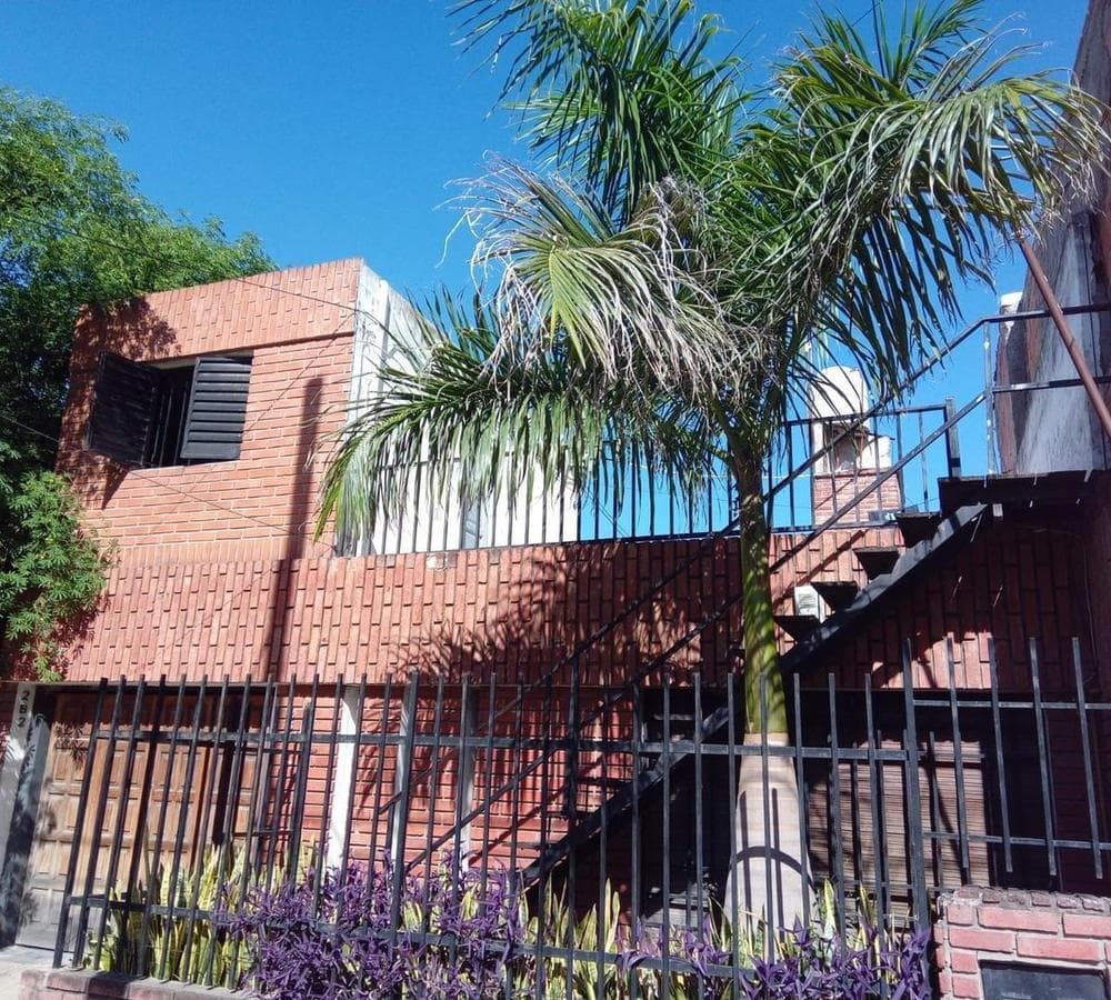 HOUSE FOR SALE IN ALTO ALBERDI WITH TWO APARTMENTS