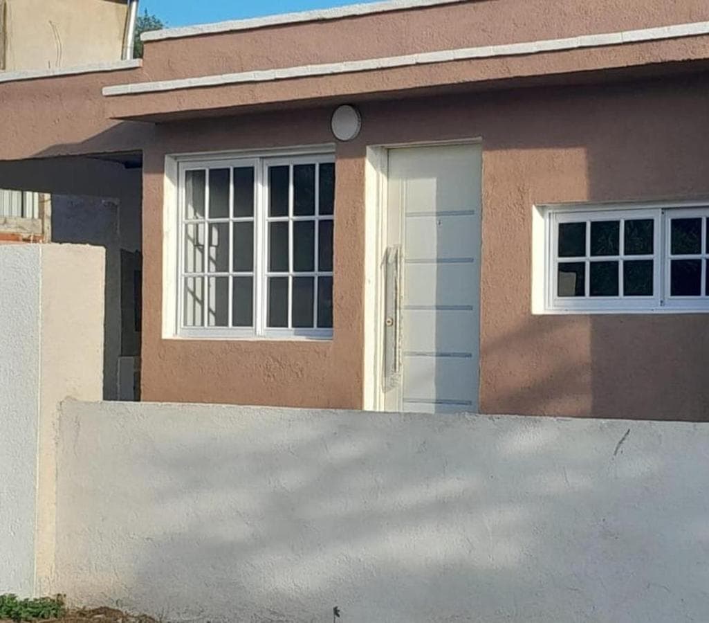 BRAND-NEW HOUSE FOR SALE IN VALLE DE ANISACATE
