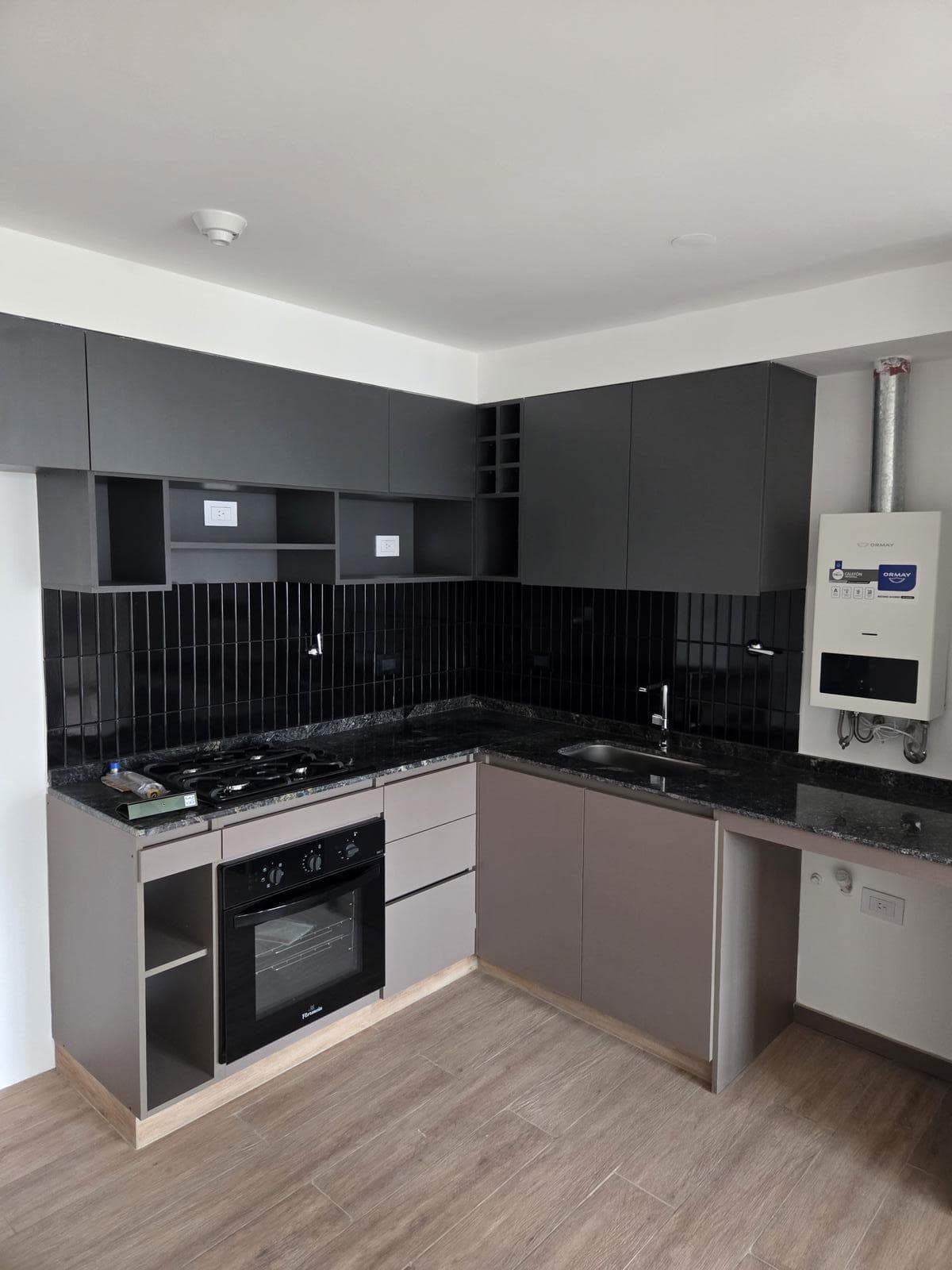 1-BEDROOM APARTMENT IN THE GENERAL PAZ NEIGHBORHOOD