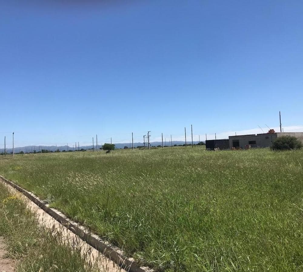 LAND FOR SALE . Bicentenario. Juarez Celman Financed