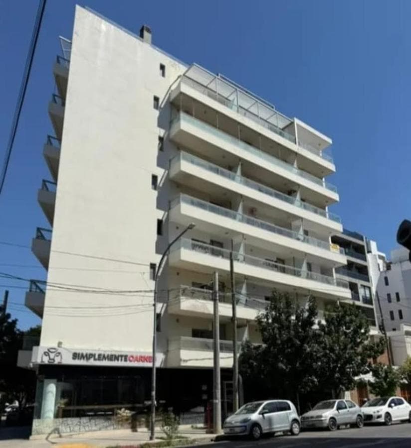 1-BEDROOM APARTMENT WITH BALCONY FOR SALE IN THE GENERAL PAZ NEIGHBORHOOD