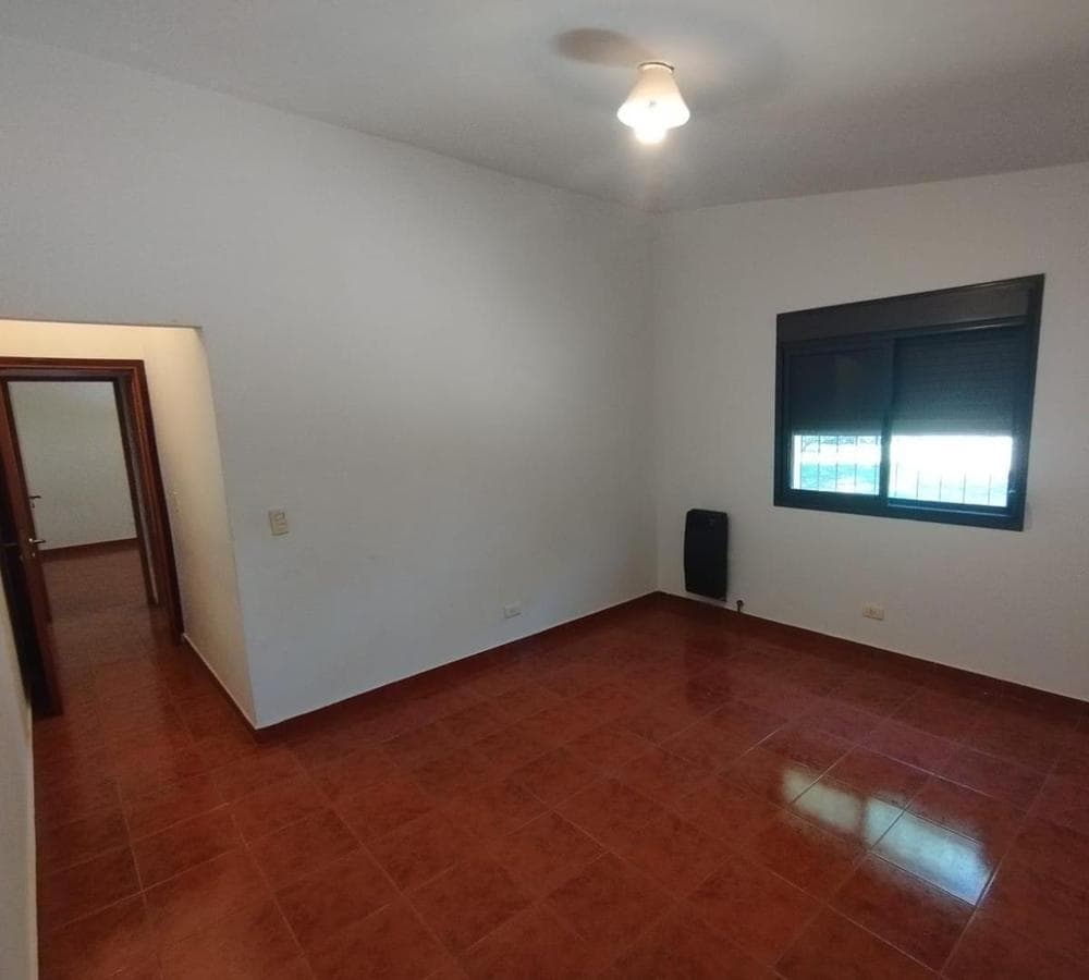 For Sale: Four-Bedroom House in Anisacate, Córdoba