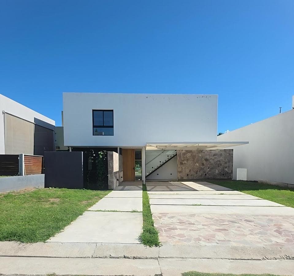House for Sale in Cañitas Gated Community