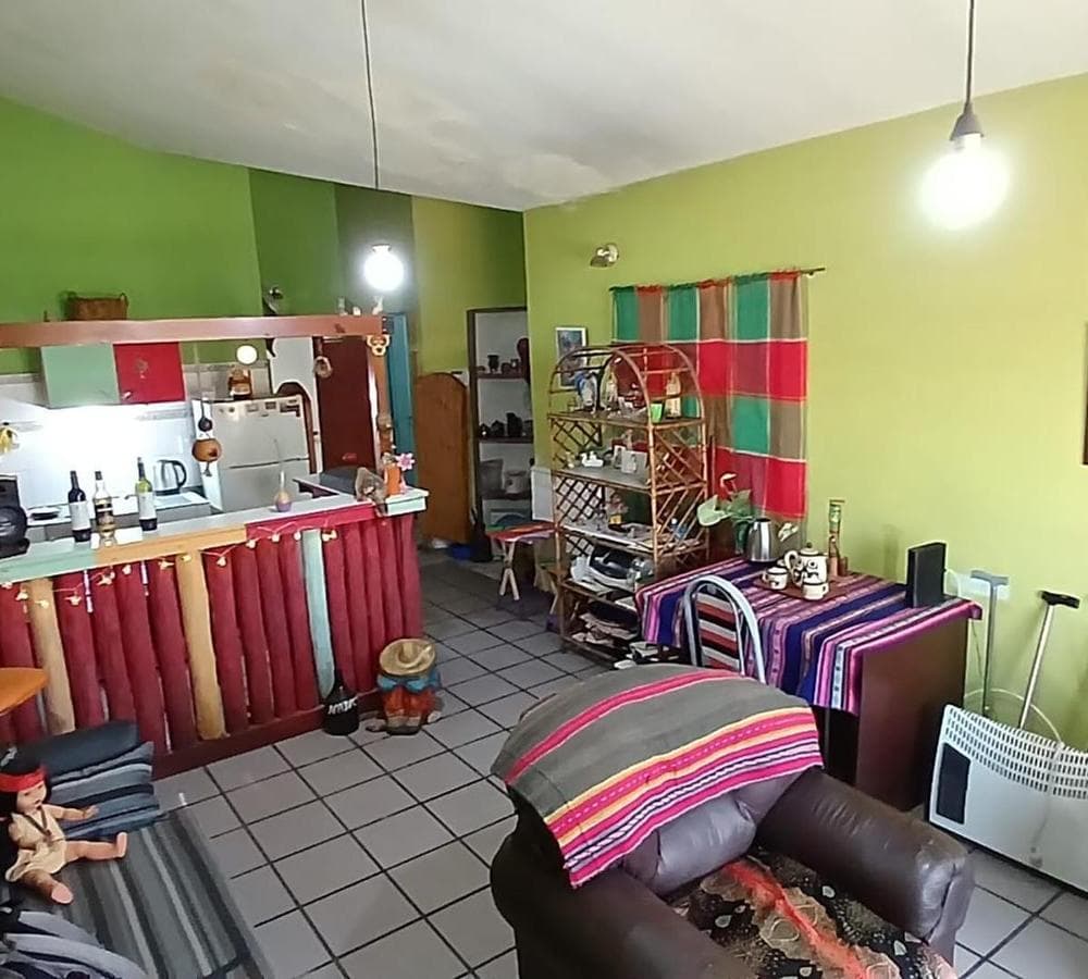 PH-STYLE HOUSE FACING THE RIVER IN THE EL FANTASIO NEIGHBORHOOD - GREAT INVESTMENT OPPORTUNITY