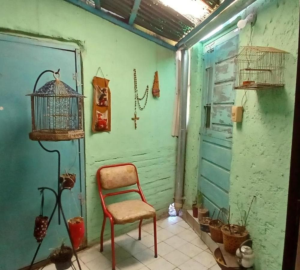 PH-STYLE HOUSE FACING THE RIVER IN THE EL FANTASIO NEIGHBORHOOD - GREAT INVESTMENT OPPORTUNITY