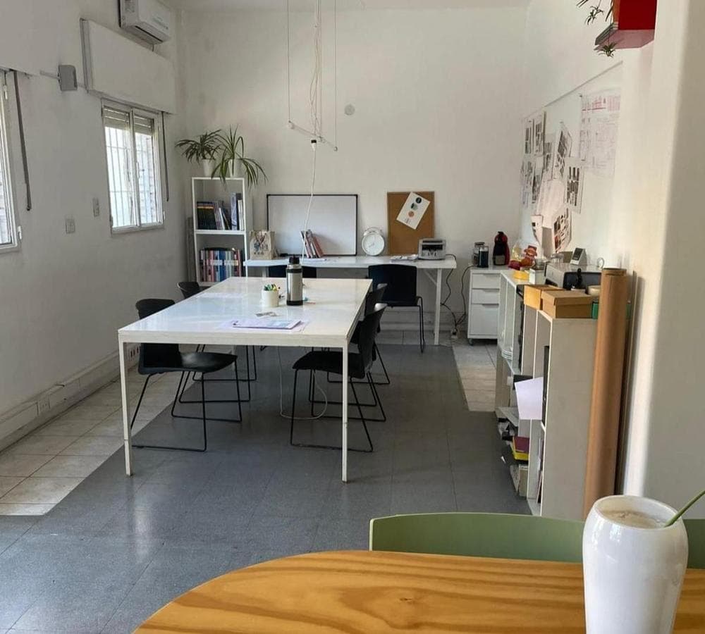 COMMERCIAL OFFICE FOR SALE ON THE UPPER FLOOR IN NUEVA CORDOBA