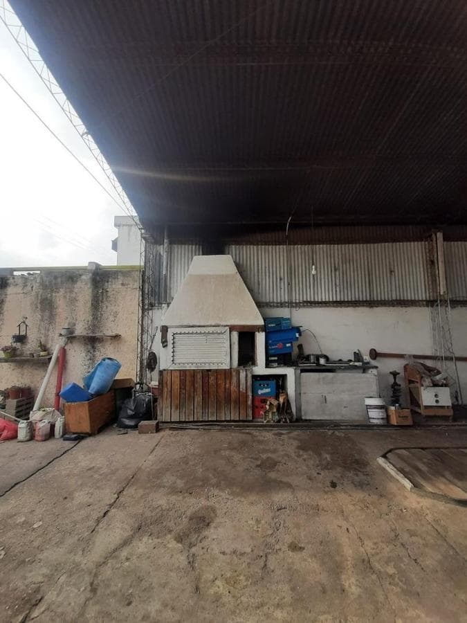 WAREHOUSE WITH A HOUSE AND APARTMENT