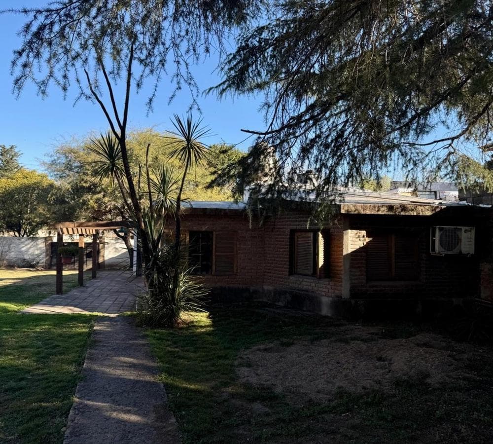 3-BEDROOM HOUSE IN VILLA RIVERA, INDARTE