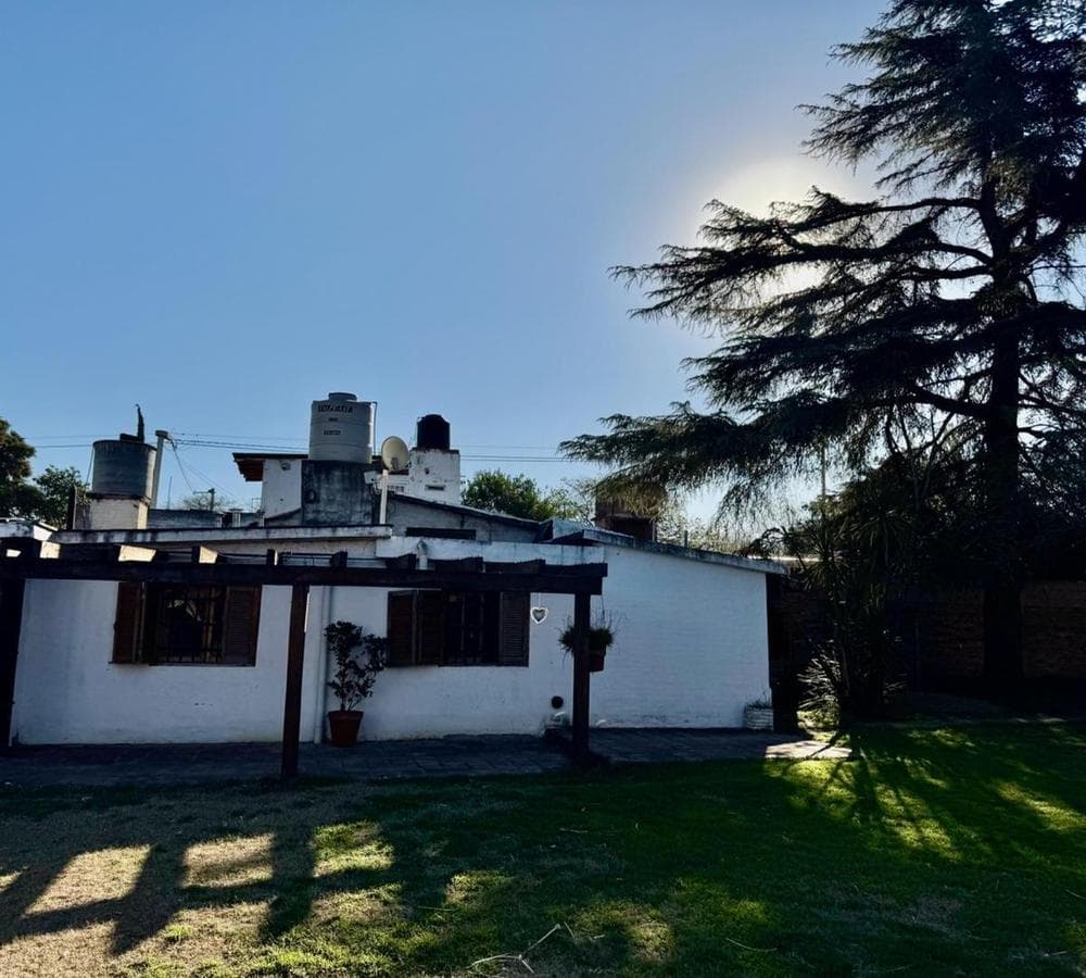 3-BEDROOM HOUSE IN VILLA RIVERA, INDARTE