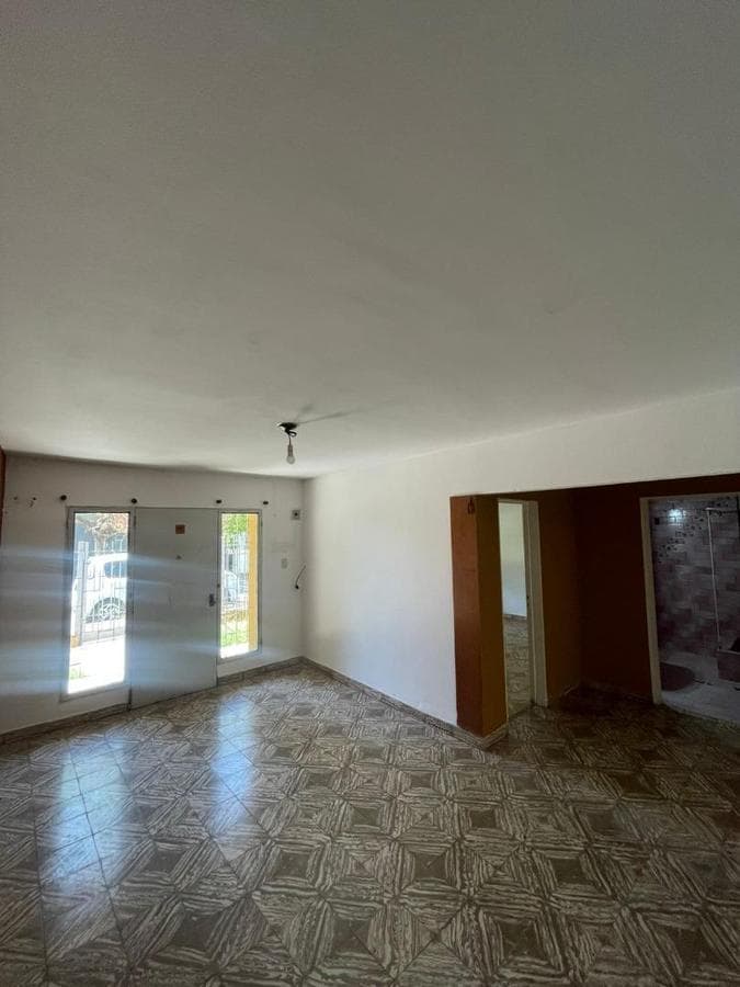 3-BEDROOM HOUSE FOR SALE IN ALTO ALBERDI