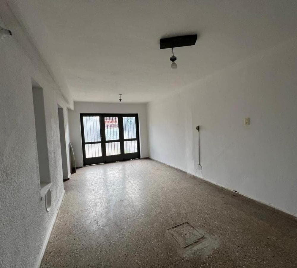 HOUSE FOR SALE NEAR ROUTE 20, TWO BEDROOMS