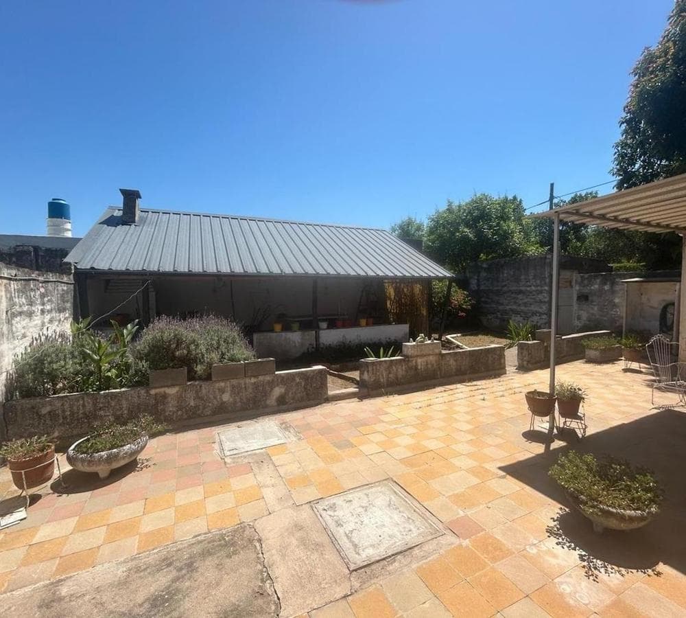 3-BEDROOM HOUSE FOR SALE AT HÉCTOR PANIZA 2900 - RUTA 20 AREA